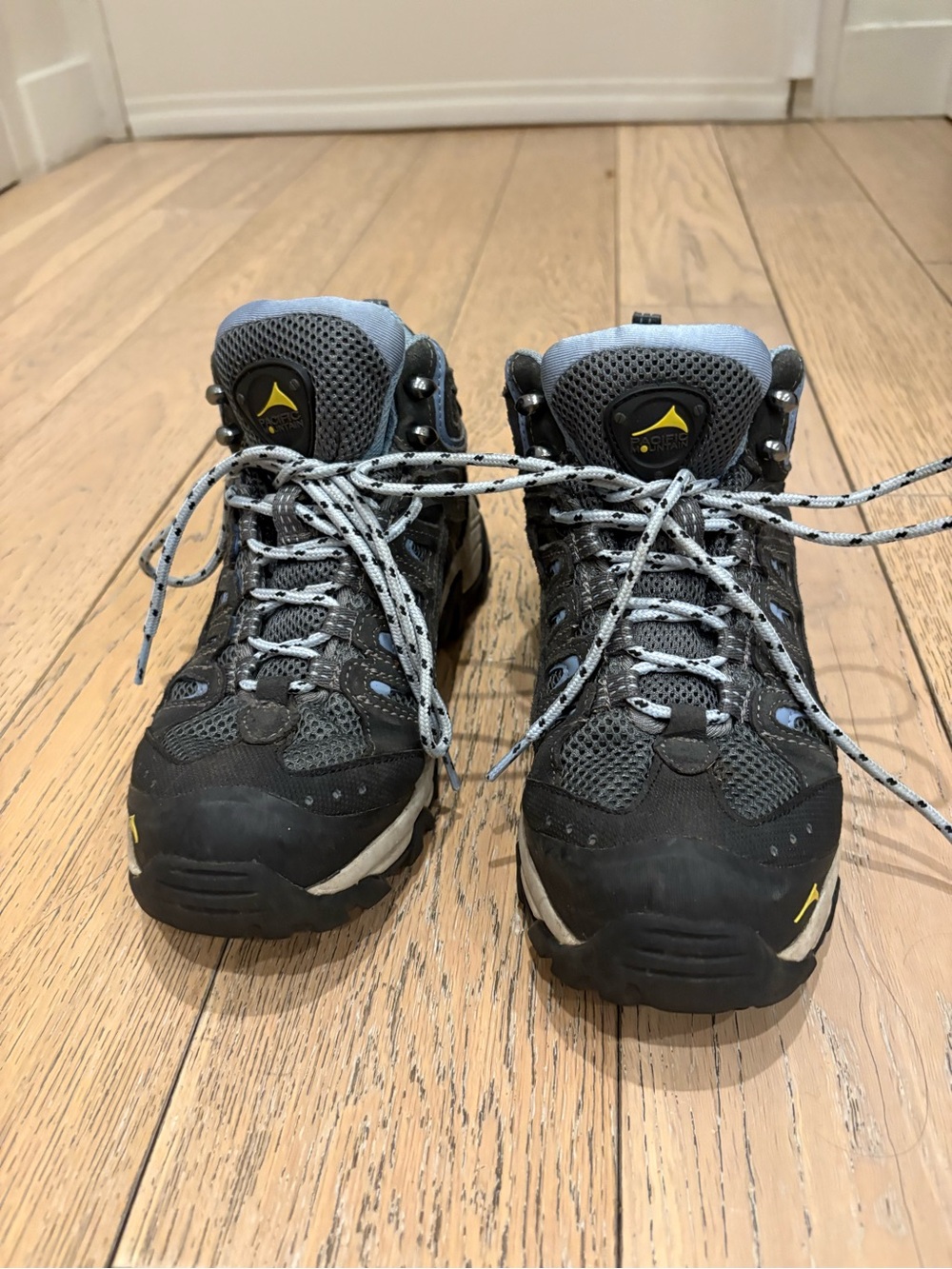 Pacific Mountain Women's Blackburn Waterproof Blue and Light Gray Hiking Boots